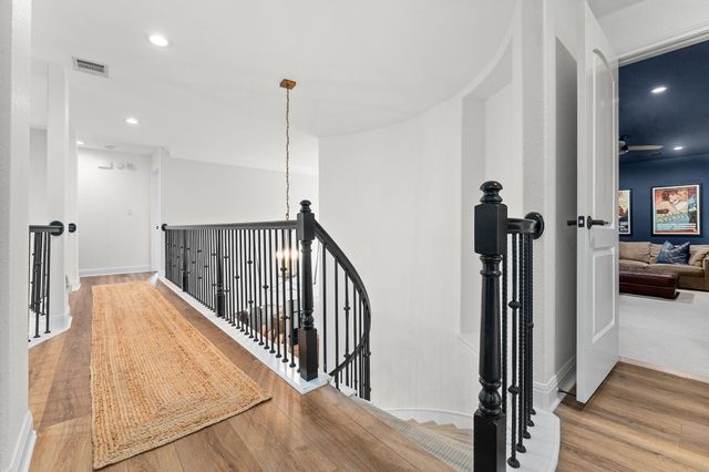 106 Lakota PASS, Austin, TX 78738