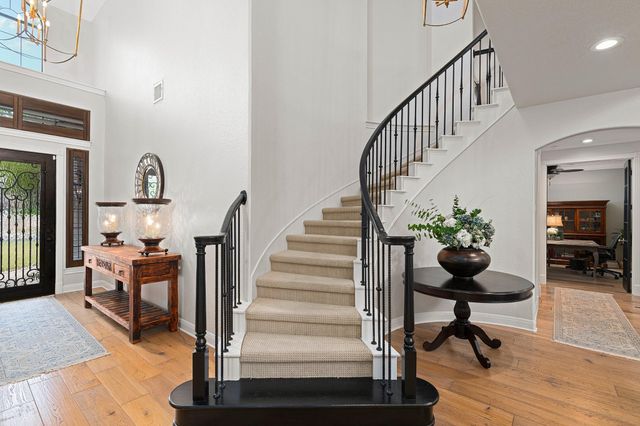 106 Lakota PASS, Austin, TX 78738