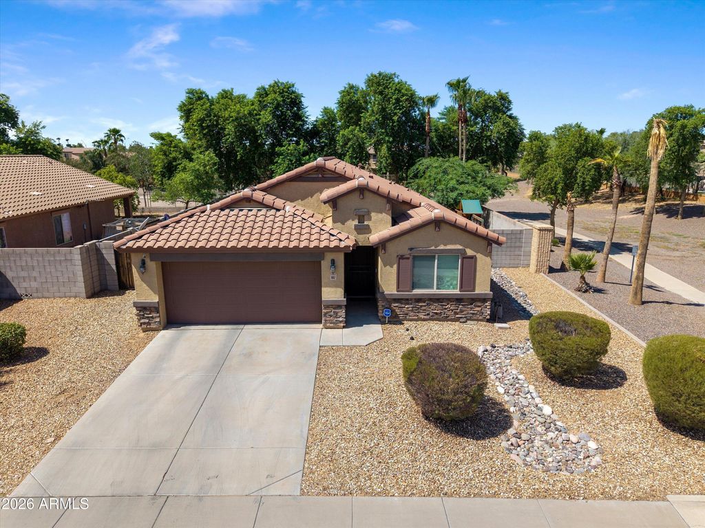 1867 N VISTA Lane, Casa Grande, AZ 85122 — photo 4