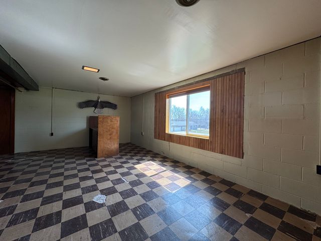 310 Benton Street, Le Claire, IA 52753