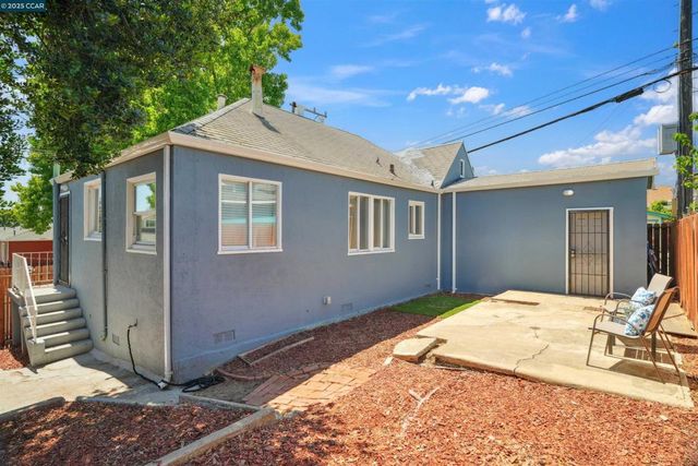 7700 Garfield Avenue, Oakland, CA 94605