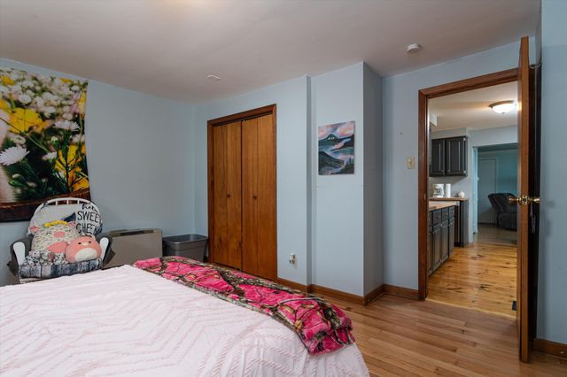 817 York Street Extension, Poultney, VT 05764