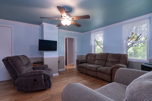 817 York Street Extension, Poultney, VT 05764