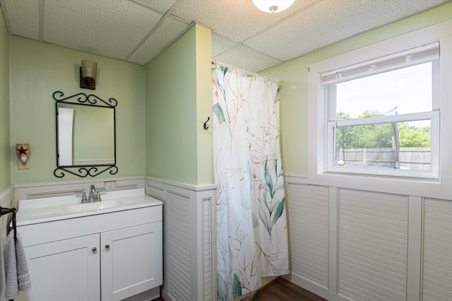 817 York Street Extension, Poultney, VT 05764