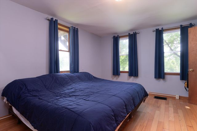 817 York Street Extension, Poultney, VT 05764