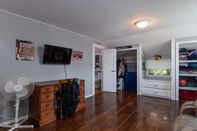 817 York Street Extension, Poultney, VT 05764