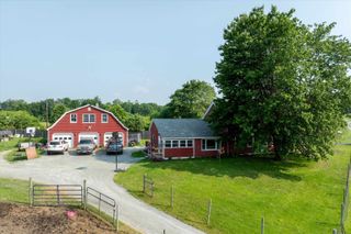 817 York Street Extension, Poultney, VT 05764