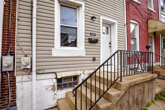 363 44th St, Lawrenceville, PA 15201
