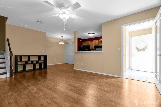 19 Delavan Court, New Brunswick, NJ 08901