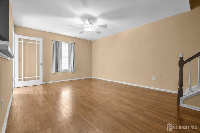 19 Delavan Court, New Brunswick, NJ 08901