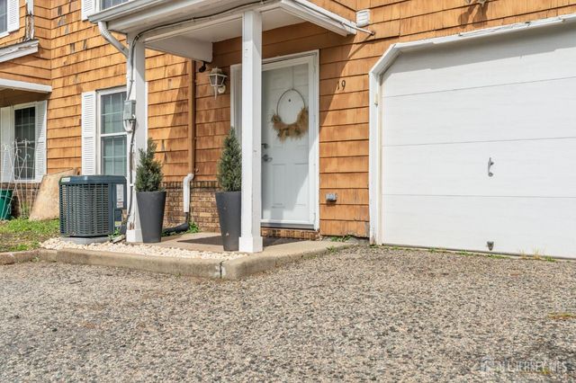19 Delavan Court, New Brunswick, NJ 08901