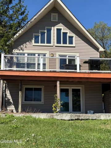 80 Daredevil Drive, Coxsackie, NY 12015