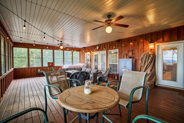 4 Kee Trl, Hardy, AR 72529