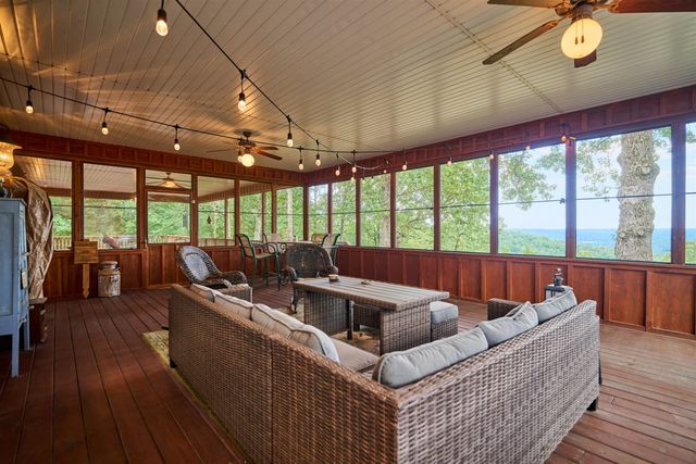 4 Kee Trl, Hardy, AR 72529