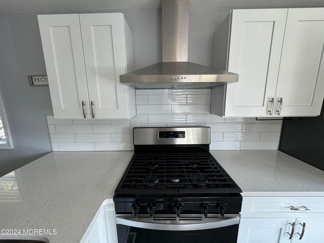 422 4th Street, Jackson, NJ 08527
