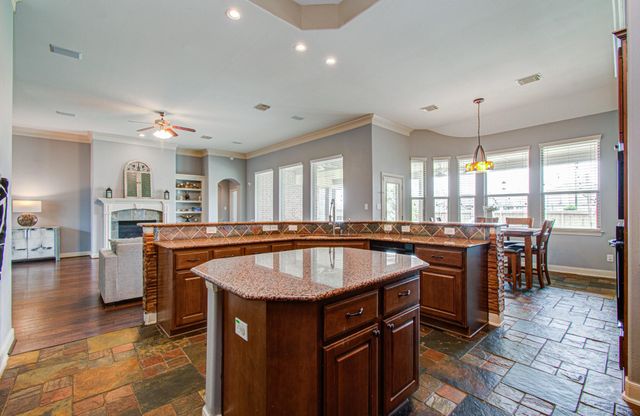 7511 Shadow Terrace Lane, Richmond, TX 77407