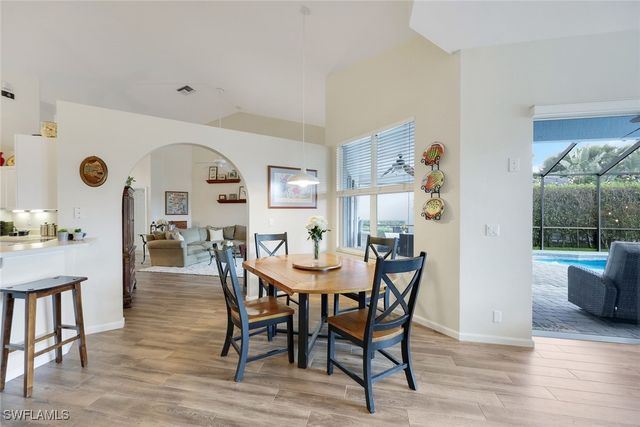 6374 Old Mahogany CT, Naples, FL 34109