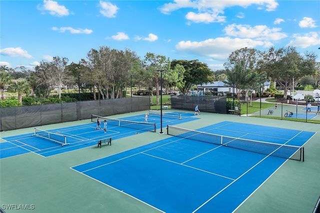 6374 Old Mahogany CT, Naples, FL 34109