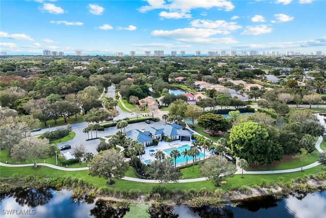 6374 Old Mahogany CT, Naples, FL 34109