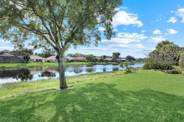 6374 Old Mahogany CT, Naples, FL 34109