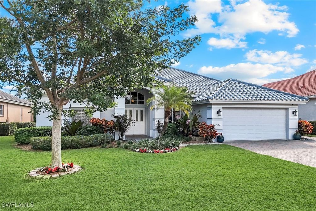 6374 Old Mahogany CT, Naples, FL 34109