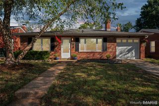5655 Sutherland Avenue, St Louis, MO 63109