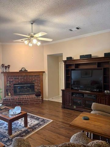 2306 Norwich Drive, Carrollton, TX 75006