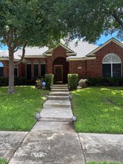 2306 Norwich Drive, Carrollton, TX 75006