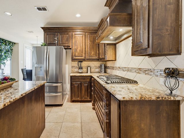 7315 Vienta Point, Grand Prairie, TX 75054