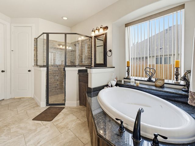 7315 Vienta Point, Grand Prairie, TX 75054