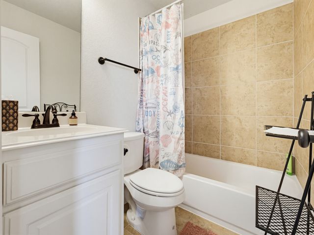 7315 Vienta Point, Grand Prairie, TX 75054