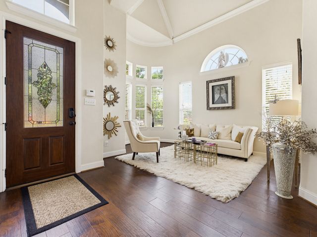 7315 Vienta Point, Grand Prairie, TX 75054