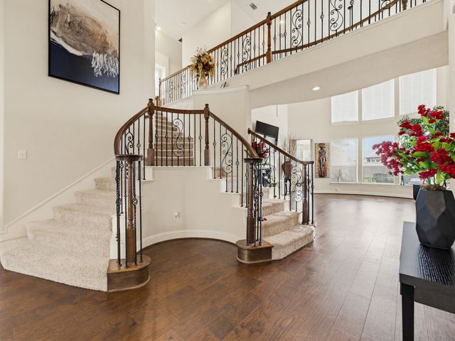 7315 Vienta Point, Grand Prairie, TX 75054