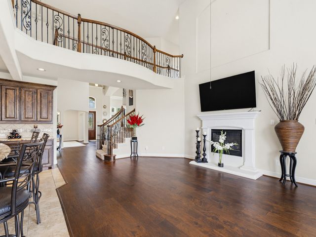 7315 Vienta Point, Grand Prairie, TX 75054