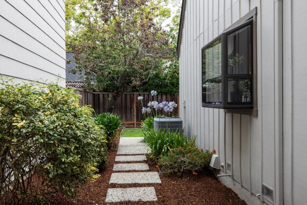 Image 22 of property listing at 1116 Doyle Place, Mountain View, CA 94040