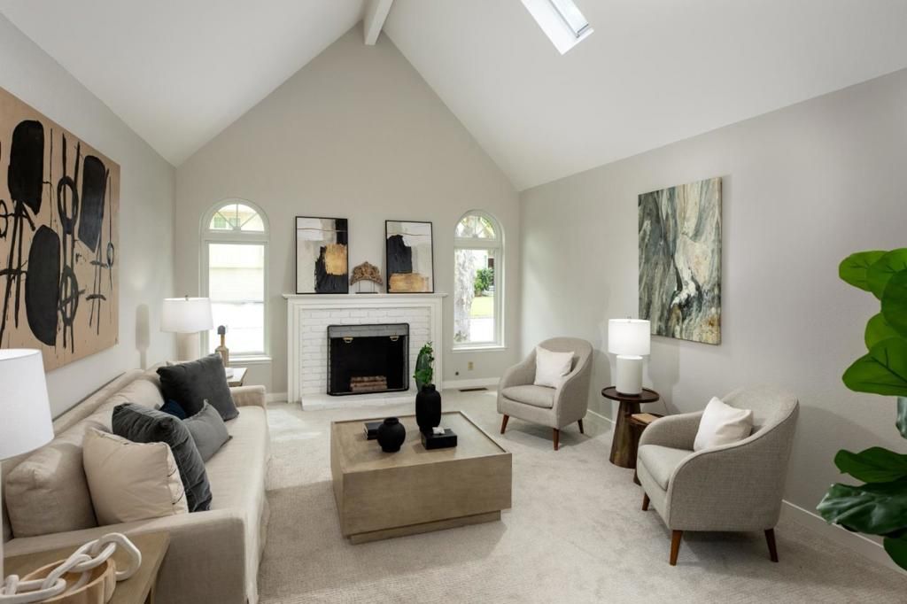 Image 4 of property listing at 1116 Doyle Place, Mountain View, CA 94040