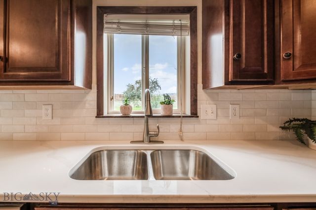 174 Valley Grove Drive, Bozeman, MT 59718