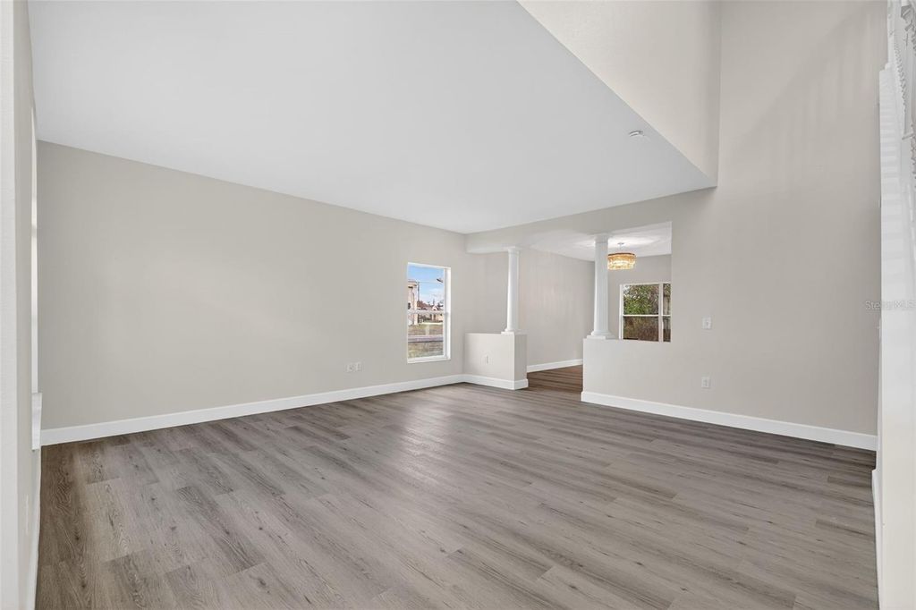 Image 13 of property listing at 402 BIG SIOUX COURT, Kissimmee, FL 34759