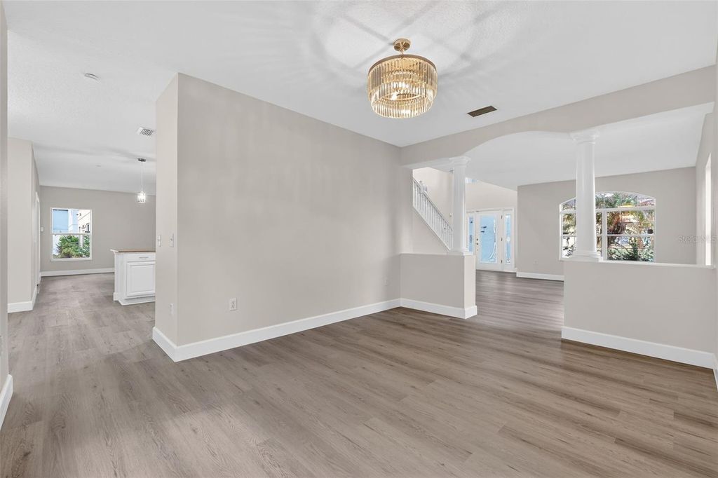 Image 14 of property listing at 402 BIG SIOUX COURT, Kissimmee, FL 34759