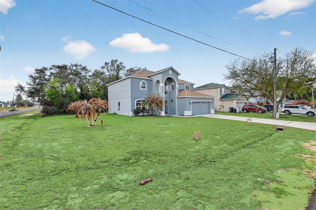 Image 3 of property listing at 402 BIG SIOUX COURT, Kissimmee, FL 34759