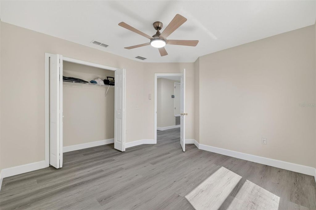 Image 23 of property listing at 402 BIG SIOUX COURT, Kissimmee, FL 34759