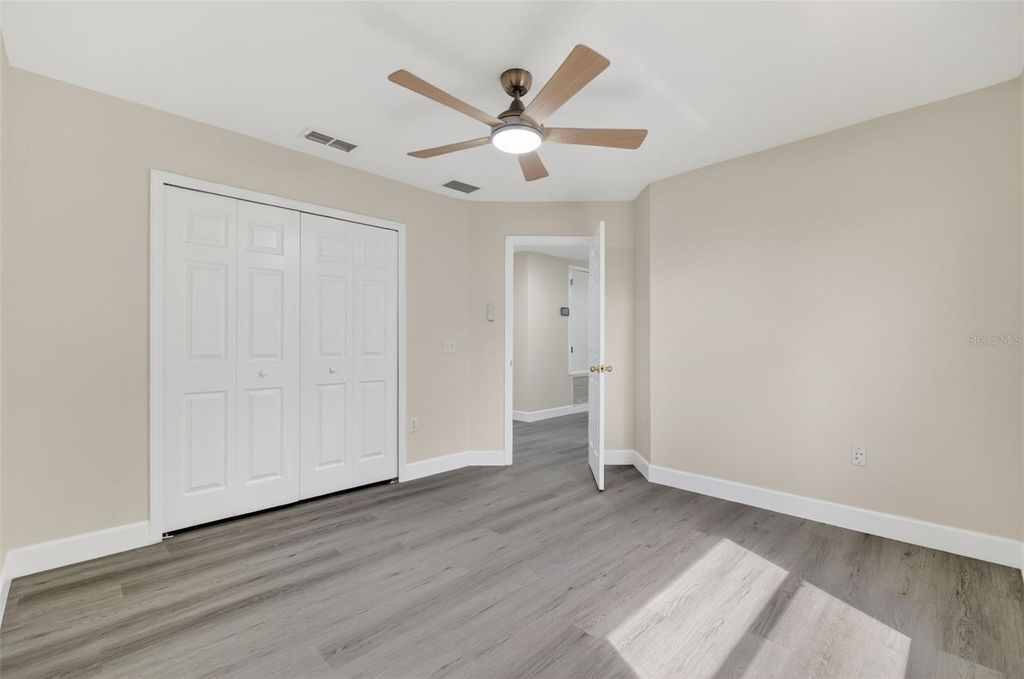 Image 25 of property listing at 402 BIG SIOUX COURT, Kissimmee, FL 34759