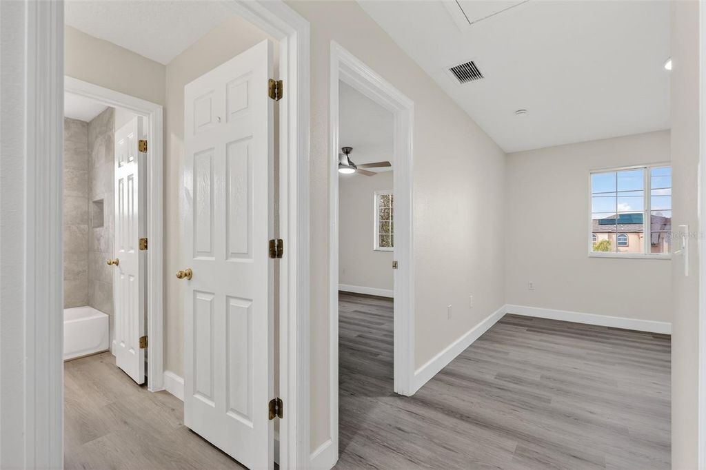 Image 27 of property listing at 402 BIG SIOUX COURT, Kissimmee, FL 34759