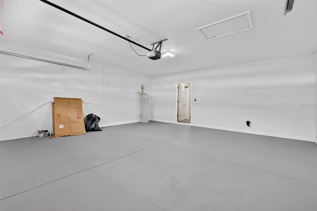 Image 37 of property listing at 402 BIG SIOUX COURT, Kissimmee, FL 34759