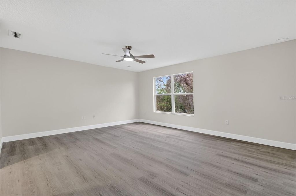 Image 45 of property listing at 402 BIG SIOUX COURT, Kissimmee, FL 34759