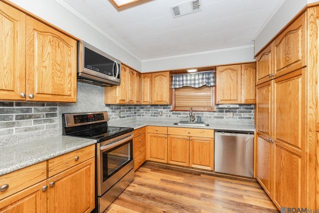 25321 Fenner St, Plaquemine, LA 70764