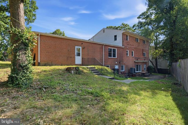 7100 BELTZ DR, District Heights, MD 20747