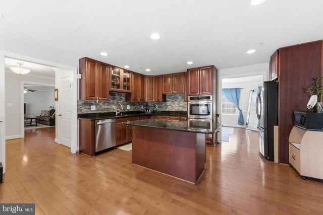 7100 BELTZ DR, District Heights, MD 20747