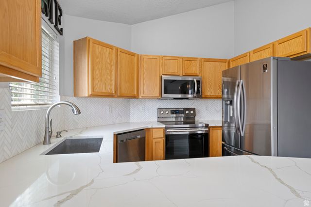 1432 W BRUNELLO DR, Bluffdale, UT 84065