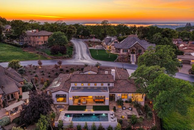 5021 Da Vinci Dr, El Dorado Hills, CA 95762